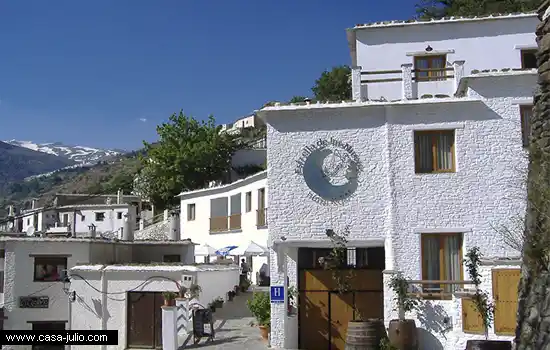 Hotel rural en La Alpujarra ideal para tus vacaciones